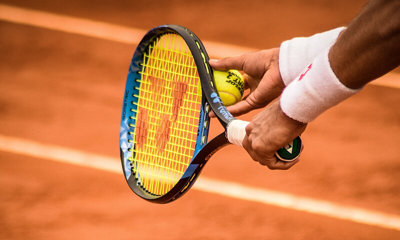 Tennisspielen im Sporthotel Berghof in St. Johann-Alpendorf