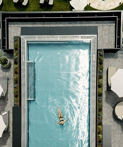 Infinity Pool Adults Only aus der Vogelperspektive